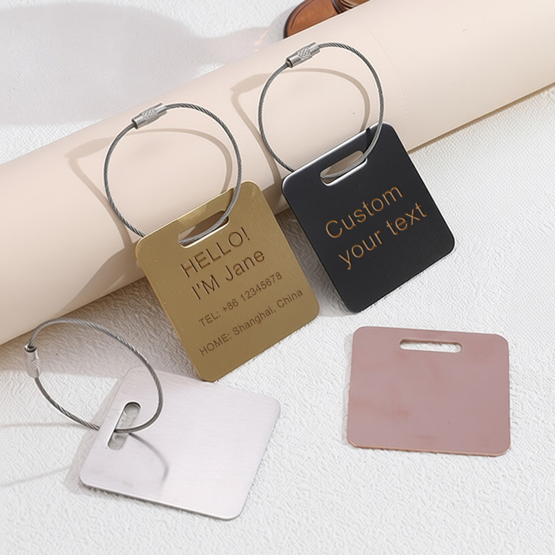 Travel Accessories Store - Etichetta per Bagagli Personalizzata con Incisione