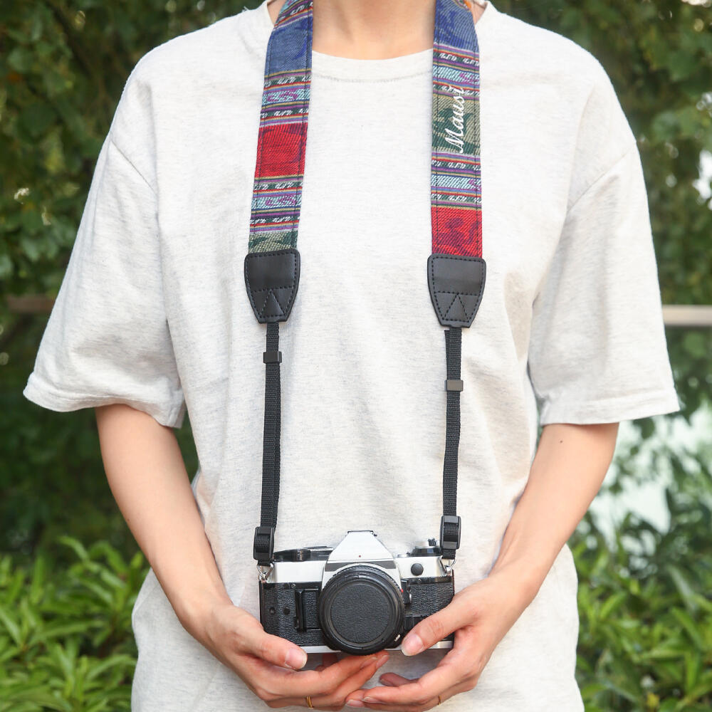Tracolla per Fotocamera Person - Travel Accessories Hong Kong recensione e prezzo