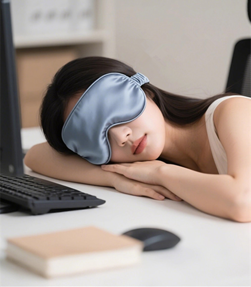 Mascherina per Dormire in Seta - Travel Accessories Eye Mask recensione e prezzo