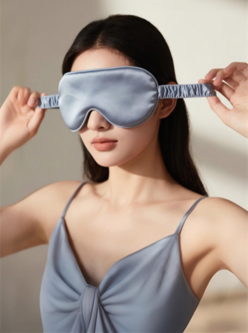 Mascherina per Dormire in Seta - Travel Accessories Eye Mask recensione e prezzo
