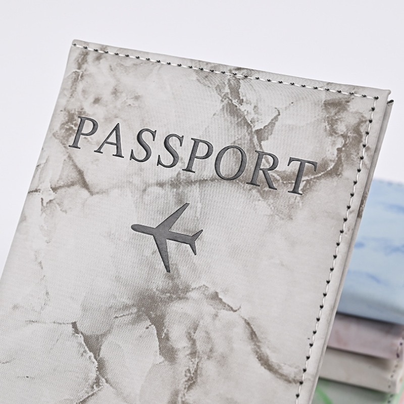 Copertine per passaporto The P - Travel Accessories Gifts recensione e prezzo