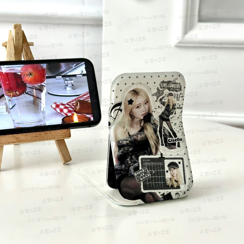 Specchio Pieghevole Mini Aespa - Travel Accessories Store recensione e prezzo