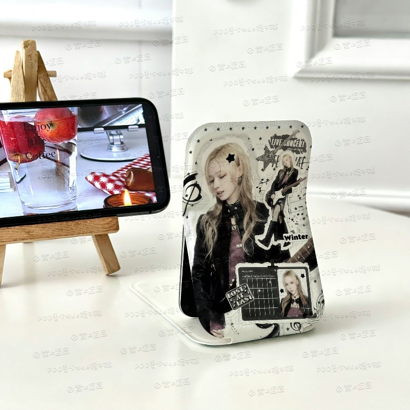 Specchio Pieghevole Mini Aespa - Travel Accessories Store recensione e prezzo