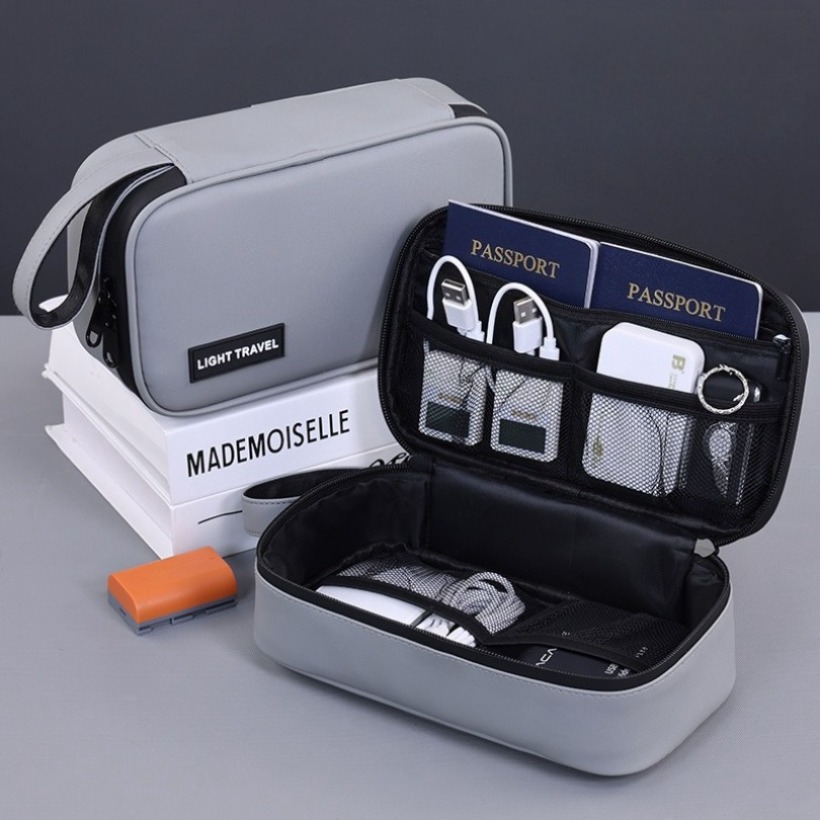 Borsa portaoggetti digitale le - Travel Accessories And Gadgets recensione e prezzo