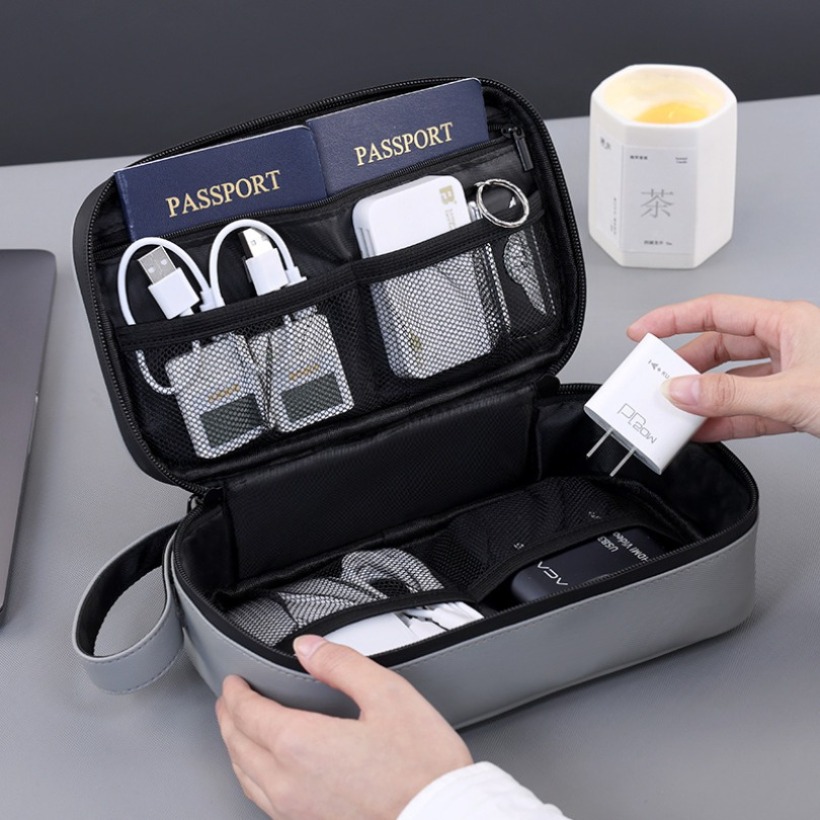 Borsa portaoggetti digitale le - Travel Accessories And Gadgets recensione e prezzo