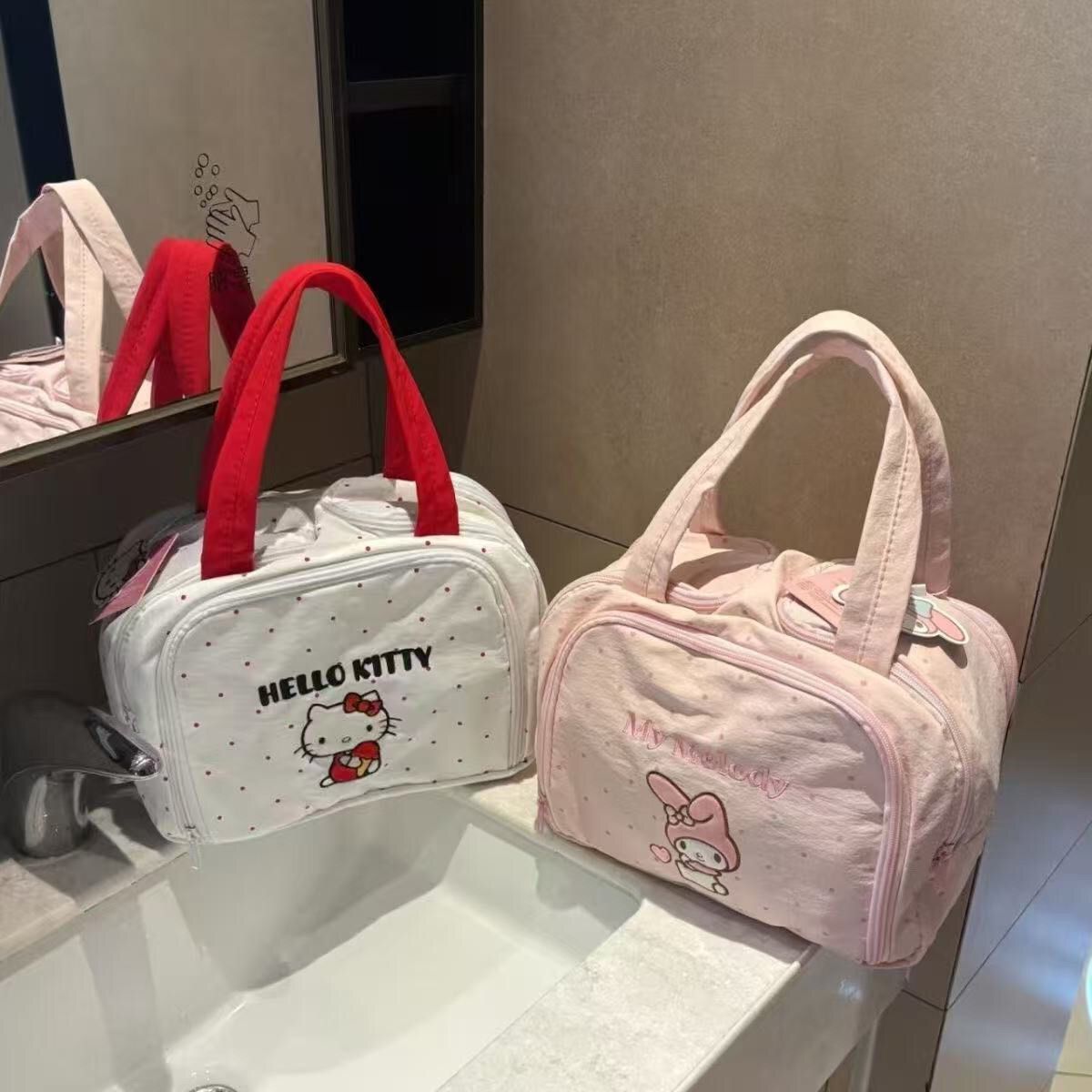 Borsa per il Trucco Anime Cari - Travel Accessories Toiletry Bag recensione e prezzo